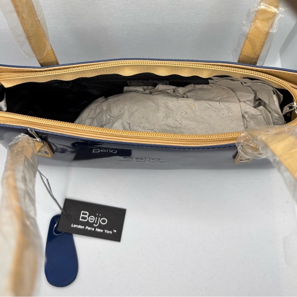 Beijo Blue and Tan Shoulder Bag with Glossy Finish - Picture 3 of 3